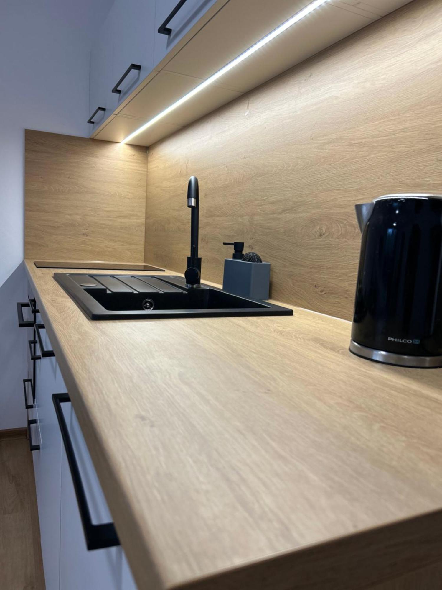 Ar Bali Wood Appartement Košice Buitenkant foto